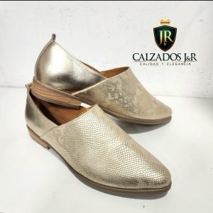Babucha cueros dorados