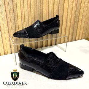 Mocasin mónica cueros negros