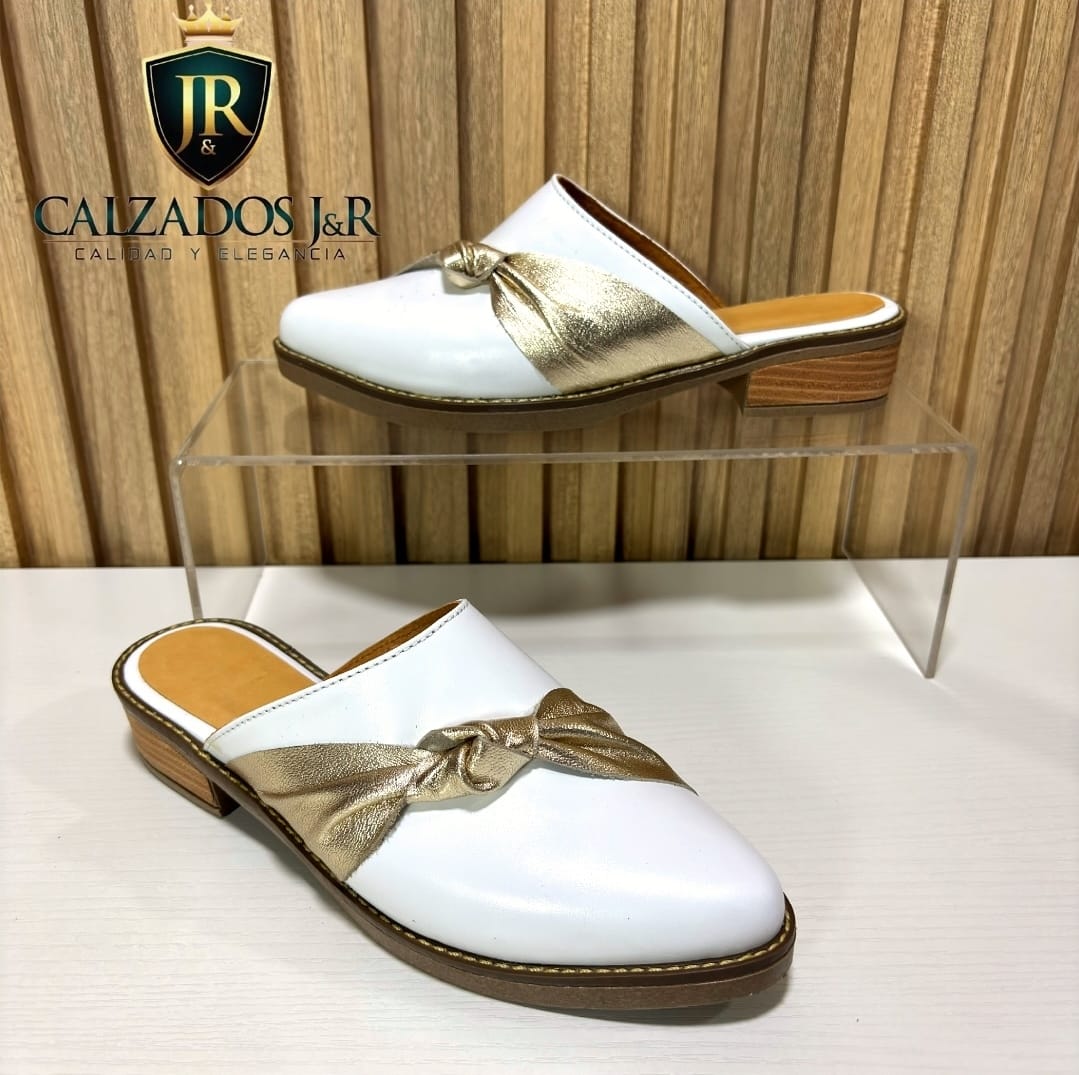 Puntilla lazo blanco liso dorado