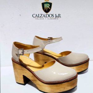 Zueco base madera beige liso