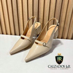 Stiletto Gladys