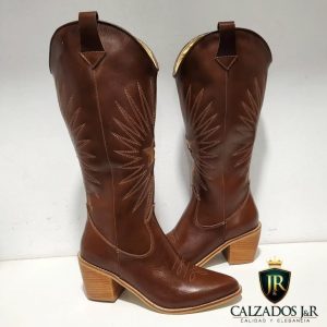 Bota texana estrella café liso